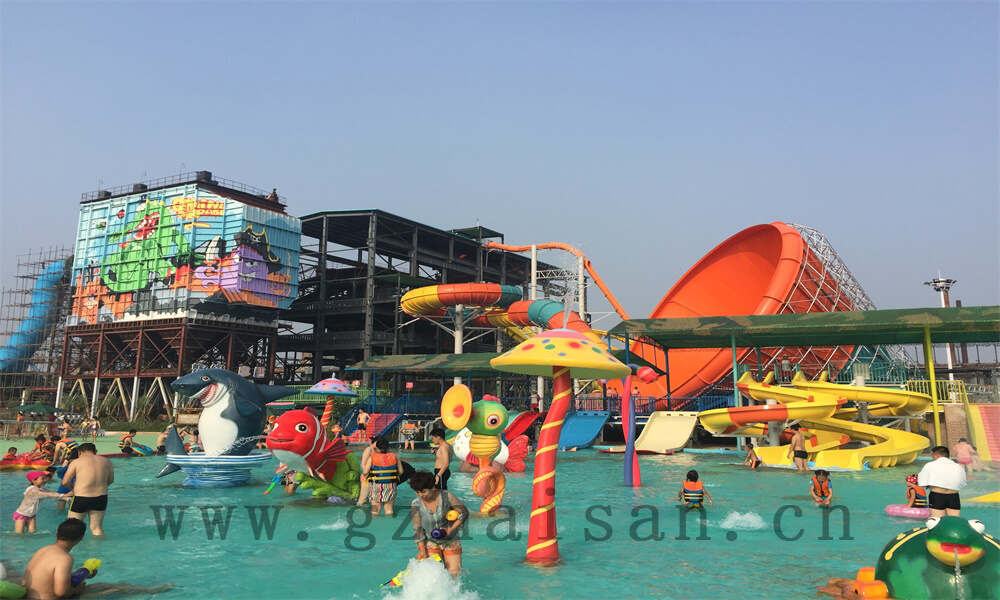 水上乐园管理中如何进行设施的维护和更新?