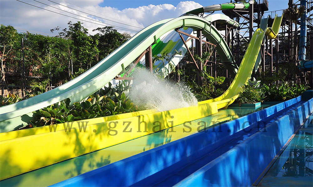 水上乐园的滑滑梯有多长